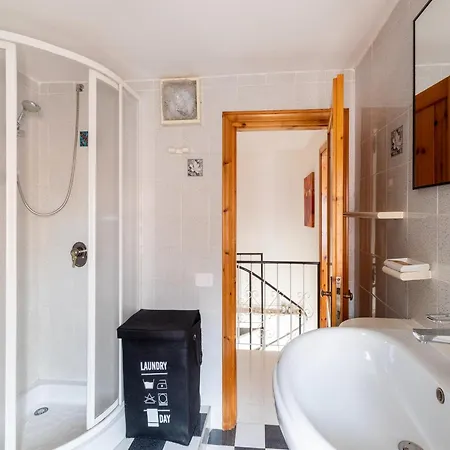 Su Due Livelli, Con Aria Condizionata Apartment